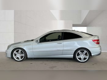 Used Mercedes-Benz CLC Class 2008 for sale - 79327539: Photo