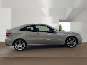 Used Mercedes-Benz CLC Class 2008 for sale - 79327539: Photo