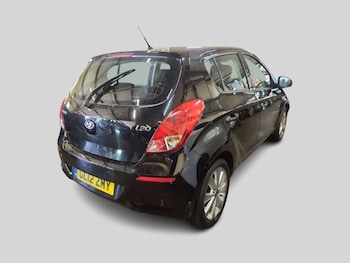 Used Hyundai i20 2012 for sale - 77368171: Photo