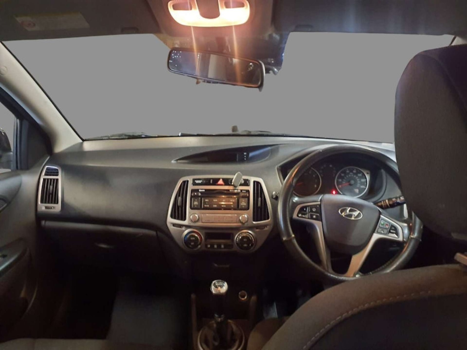 Used Hyundai i20 2012 for sale - 77368171: Photo 5