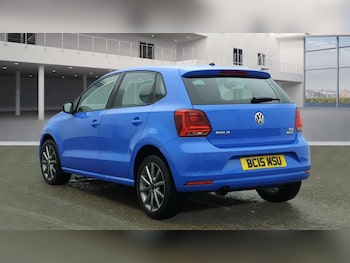 Used Volkswagen Polo 2015 for sale - 75885695: Photo