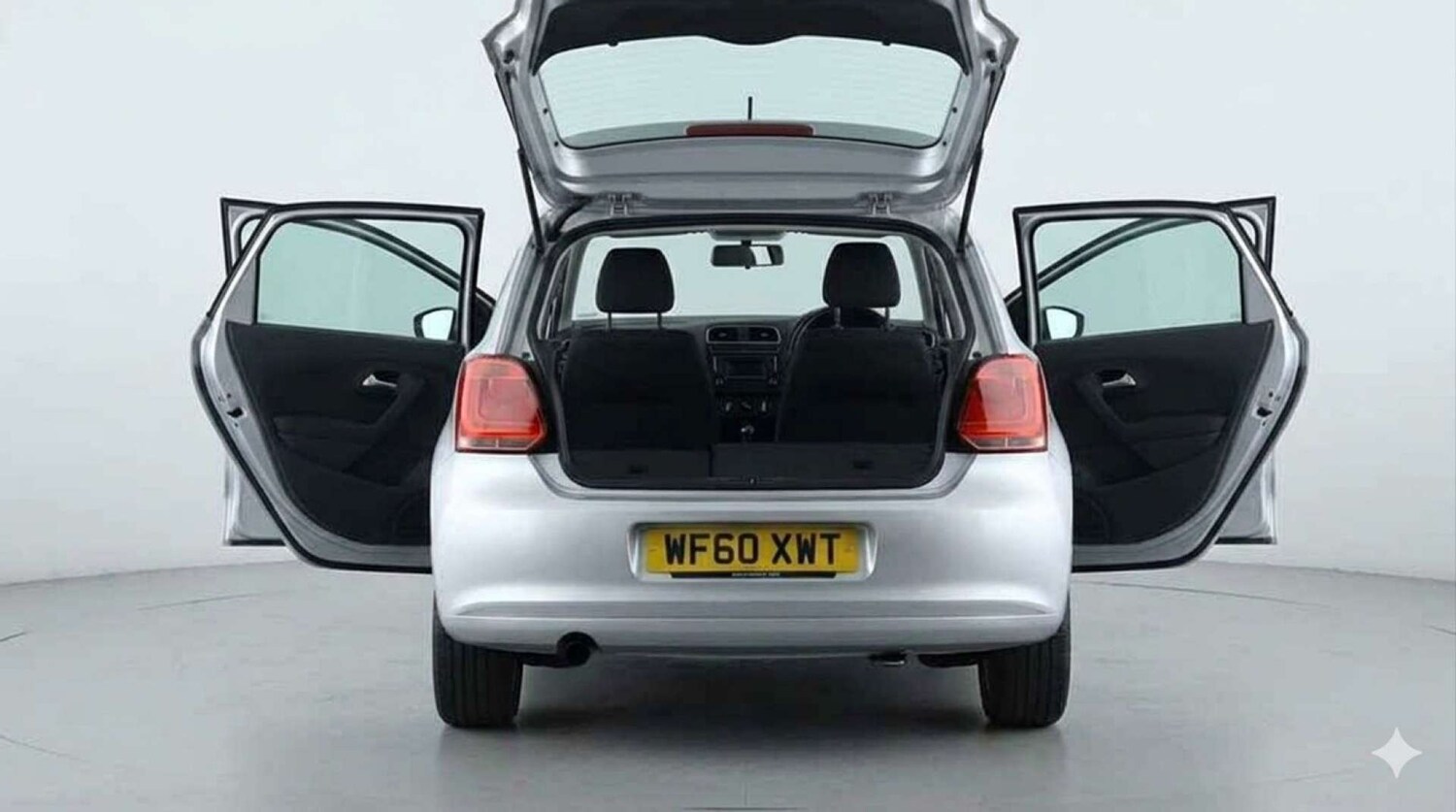 Used Volkswagen Polo 2010 for sale - 77888818: Photo 17