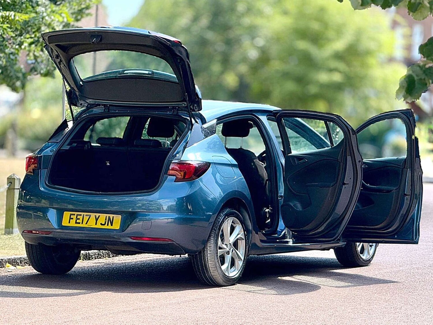 Used Vauxhall Astra 2017 for sale - 76601998: Photo 20