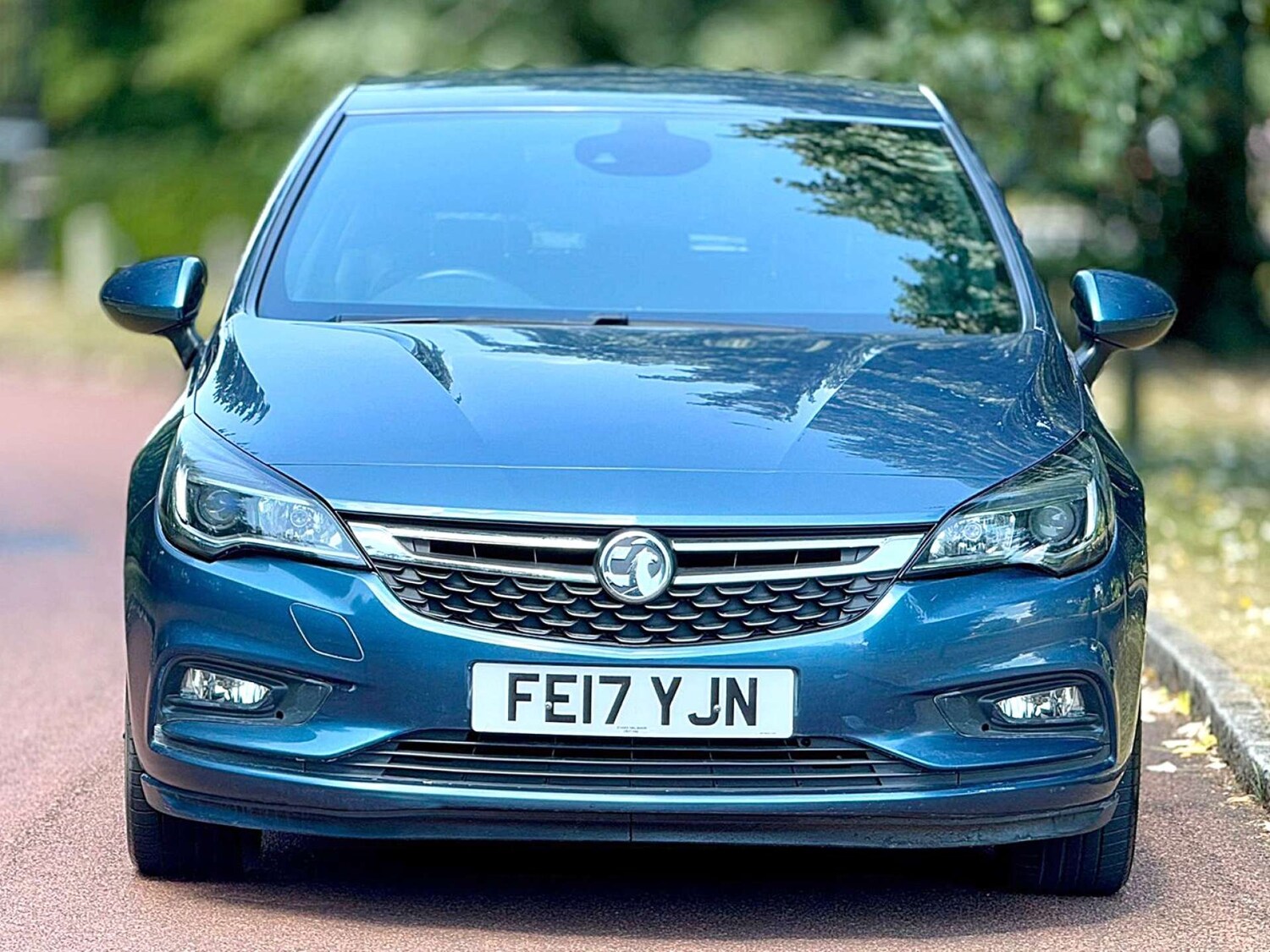 Used Vauxhall Astra 2017 for sale - 76601998: Photo 3
