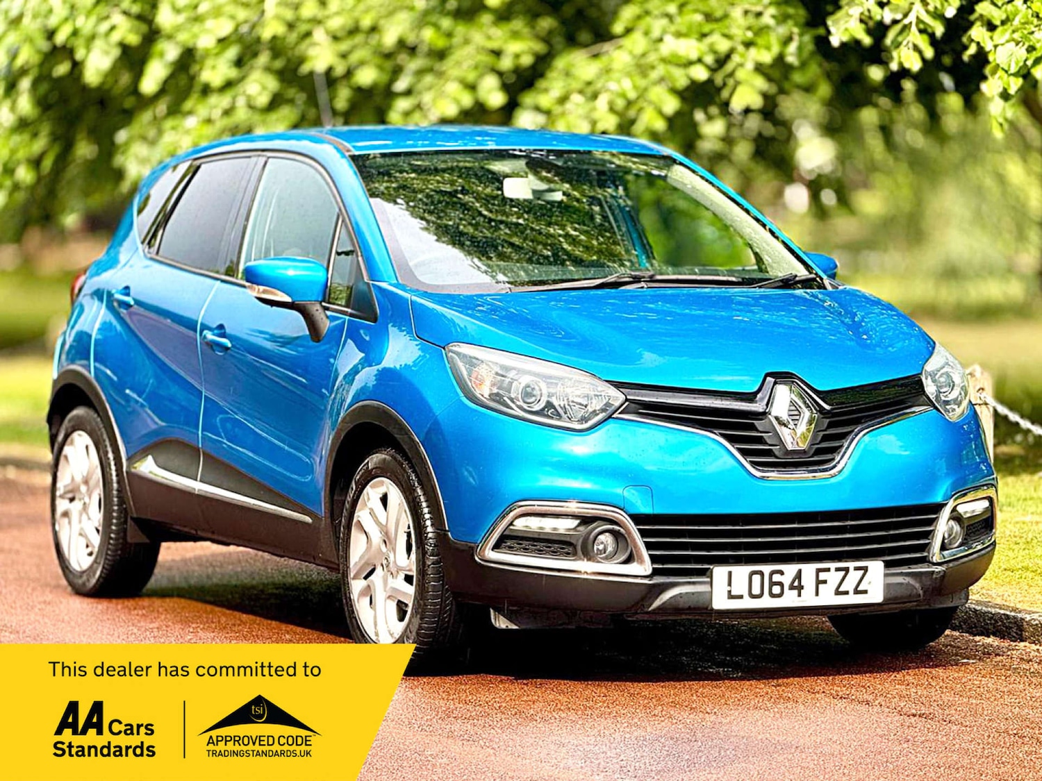 Used Renault Captur 2014 for sale - 76601947: Photo 2