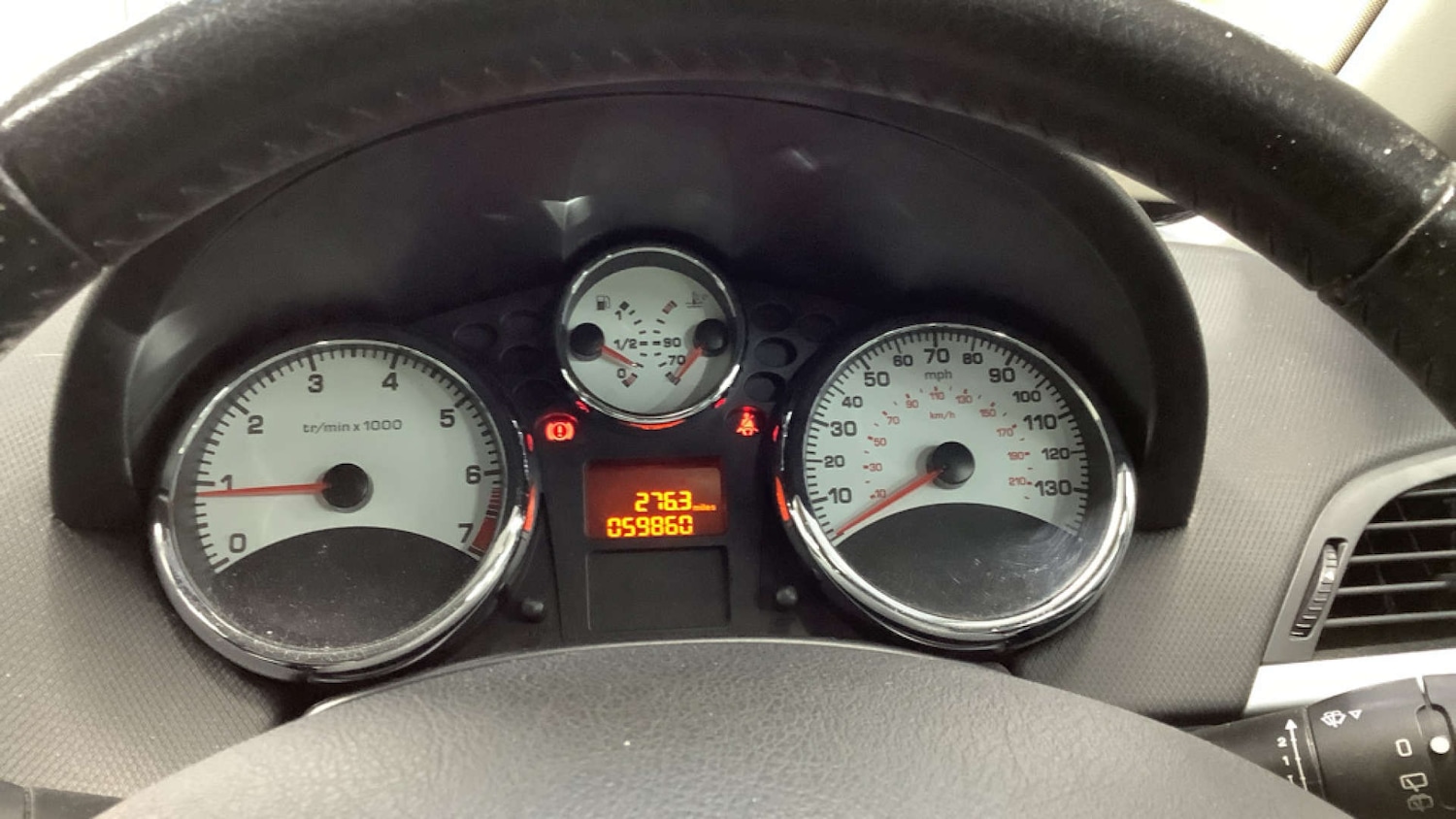 Used Peugeot 207 2011 for sale - 76713381: Photo 10