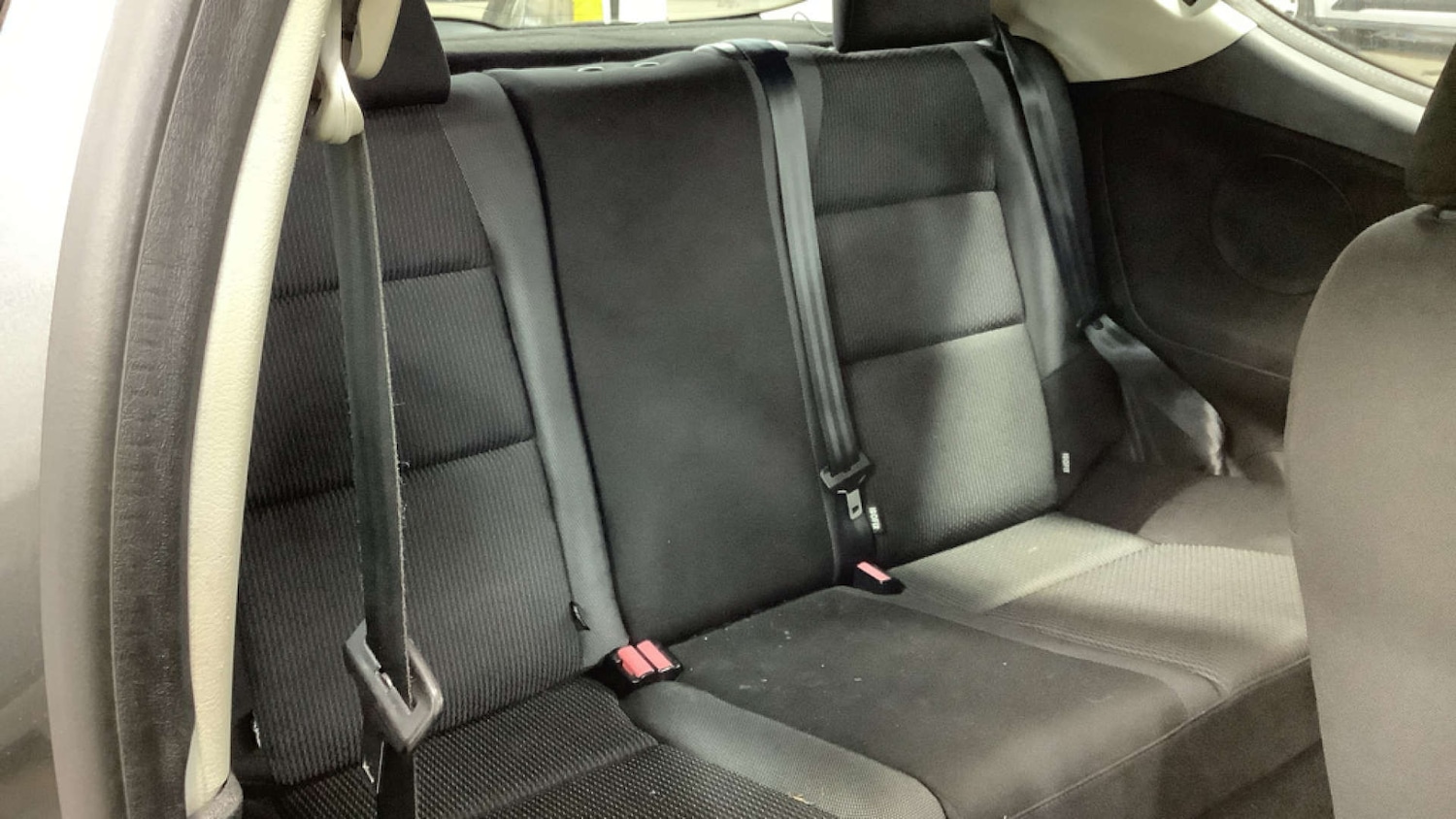 Used Peugeot 207 2011 for sale - 76713381: Photo 8