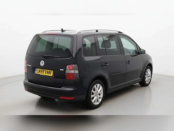 Used Volkswagen Touran 2009 for sale - 76910609: Photo