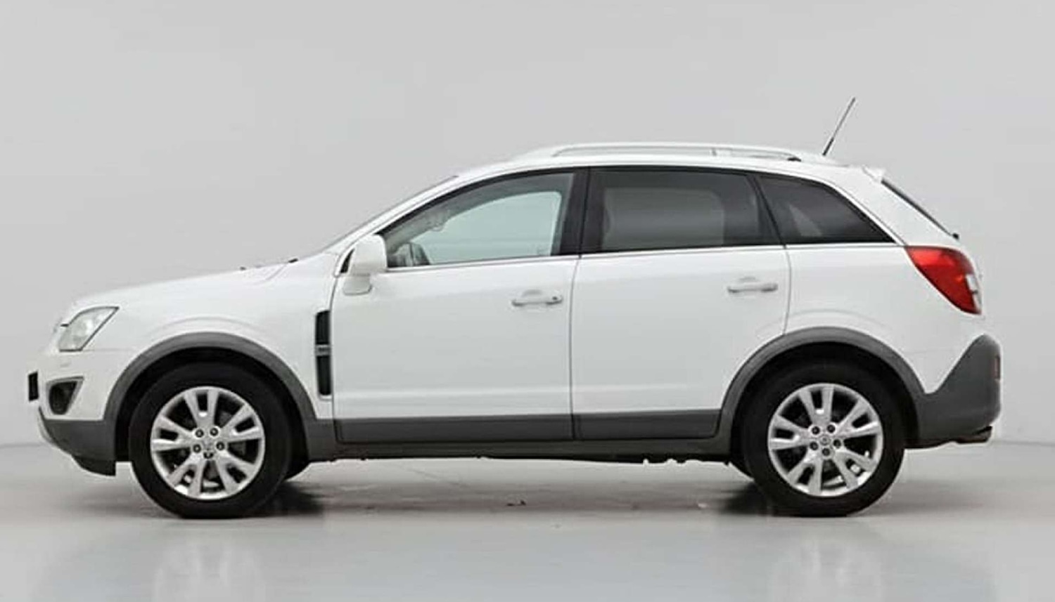 Used Vauxhall Antara 2012 for sale - 77236258: Photo 13