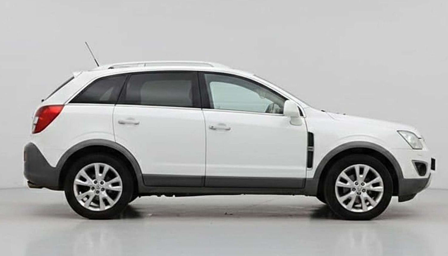 Used Vauxhall Antara 2012 for sale - 77236258: Photo 14