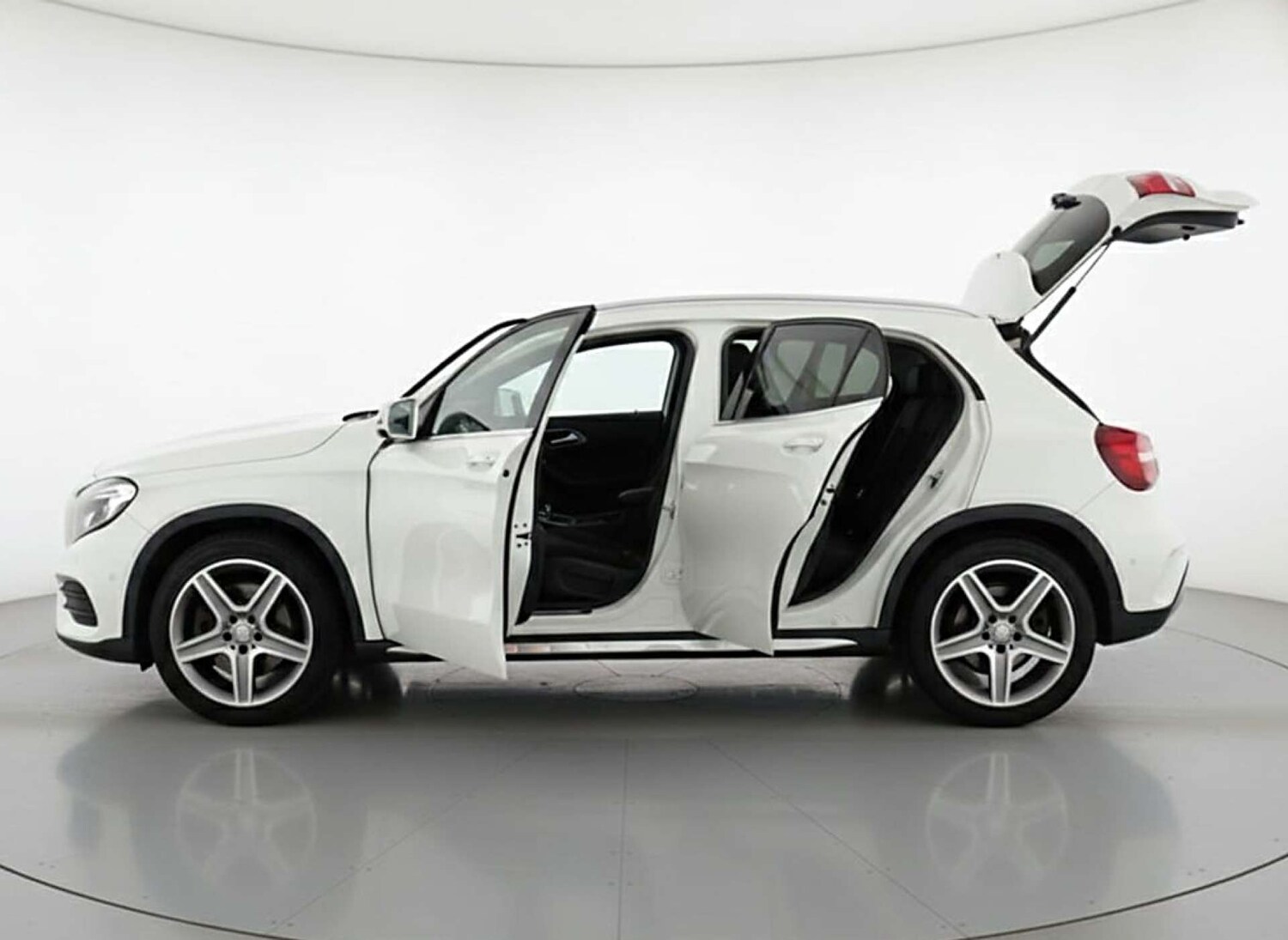 Used Mercedes-Benz GLA 2019 for sale - 77504069: Photo 9