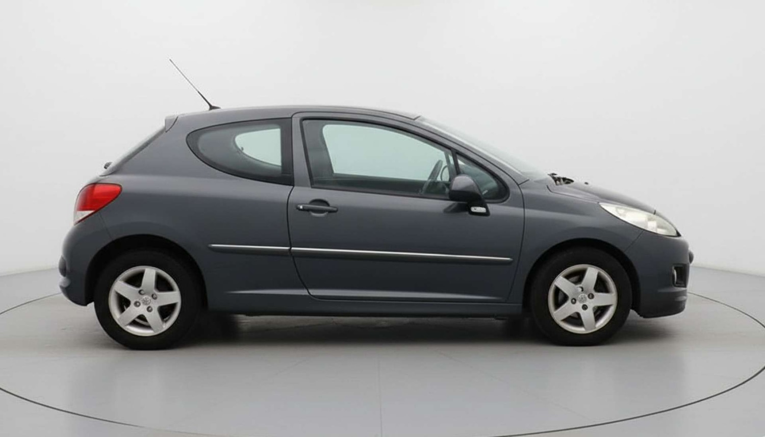 Used Peugeot 207 2011 for sale - 76418577: Photo 4