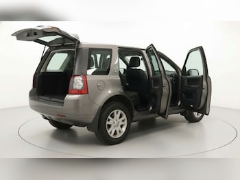 Used Land Rover Freelander 2011 for sale - 78779674: Photo