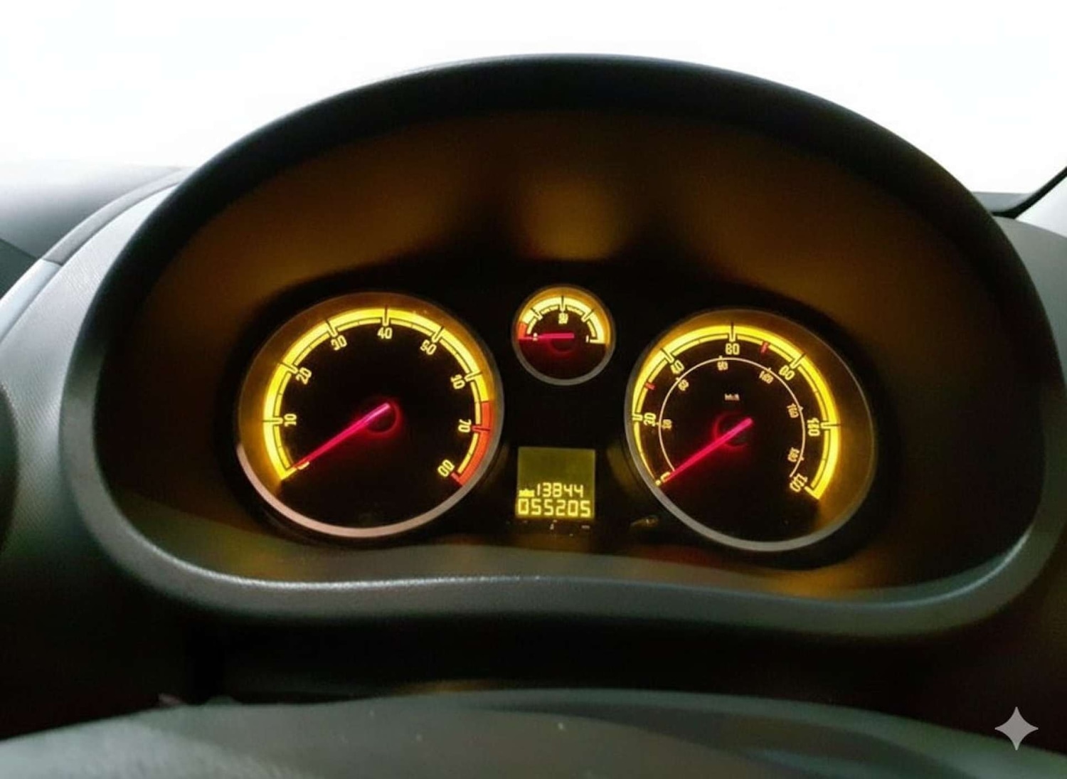 Used Vauxhall Corsa 2013 for sale - 77581085: Photo 8