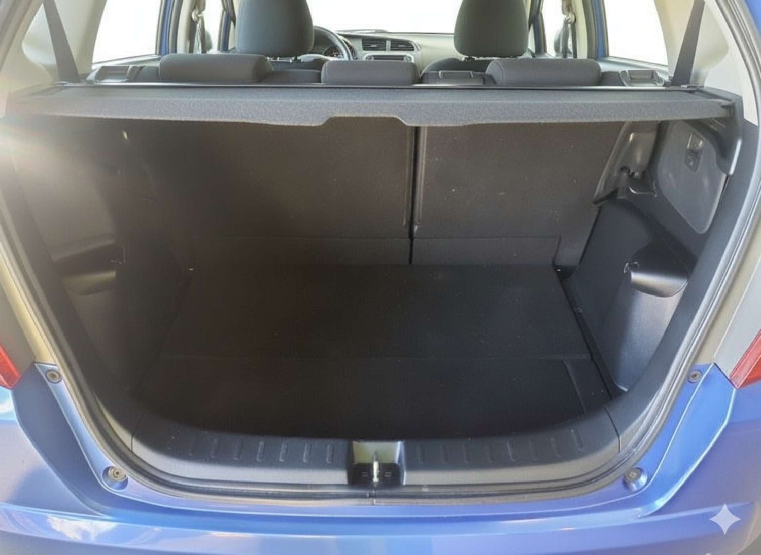 Used Honda Jazz 2013 for sale - 77830687: Photo 15