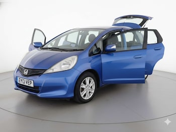 Used Honda Jazz 2013 for sale - 77830687: Photo