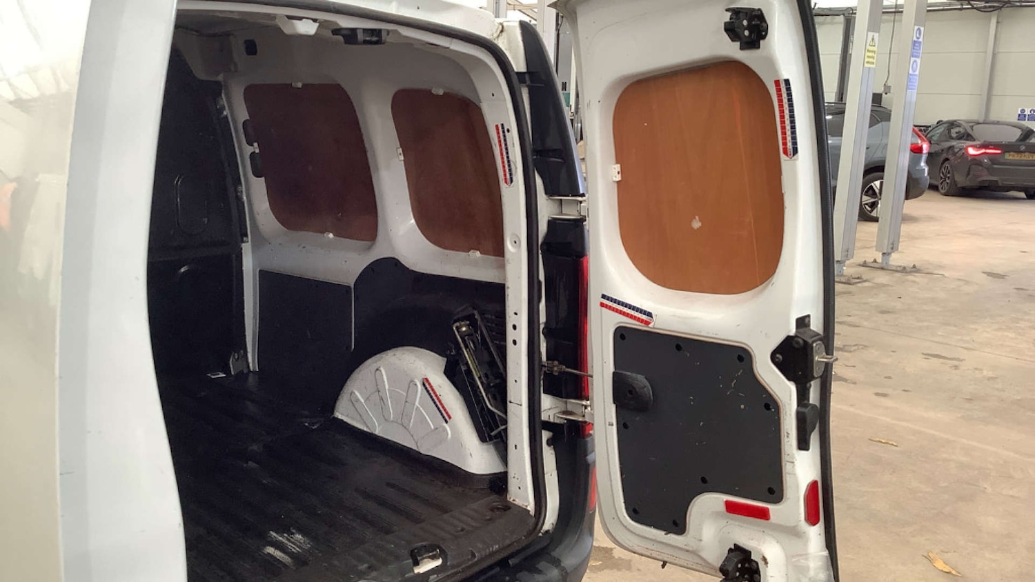 Used Mercedes-Benz Citan 2017 for sale - 77676585: Photo 9