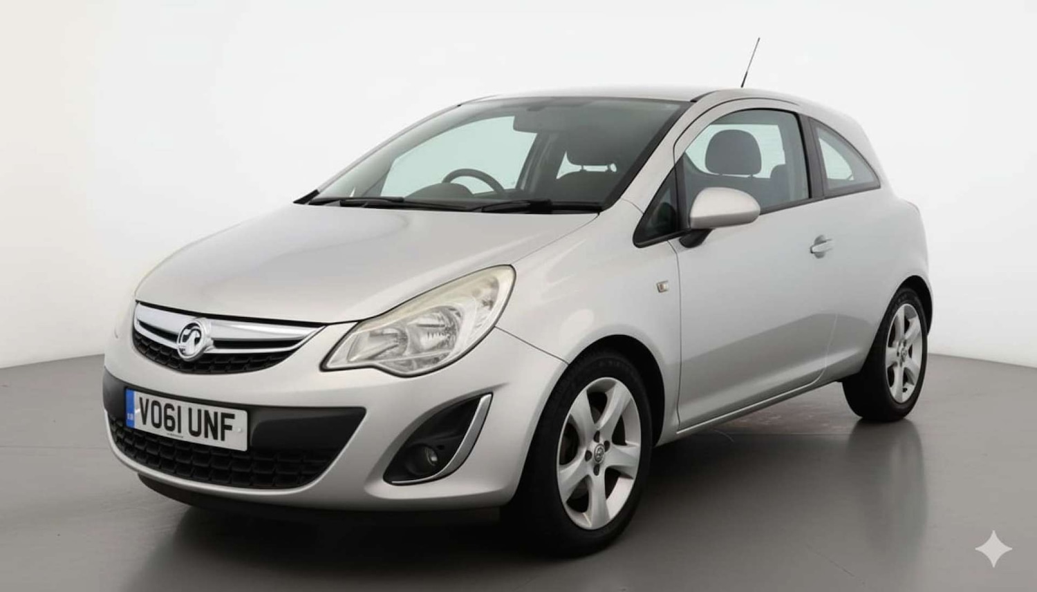 Used Vauxhall Corsa 2011 for sale - 76495886: Photo 2