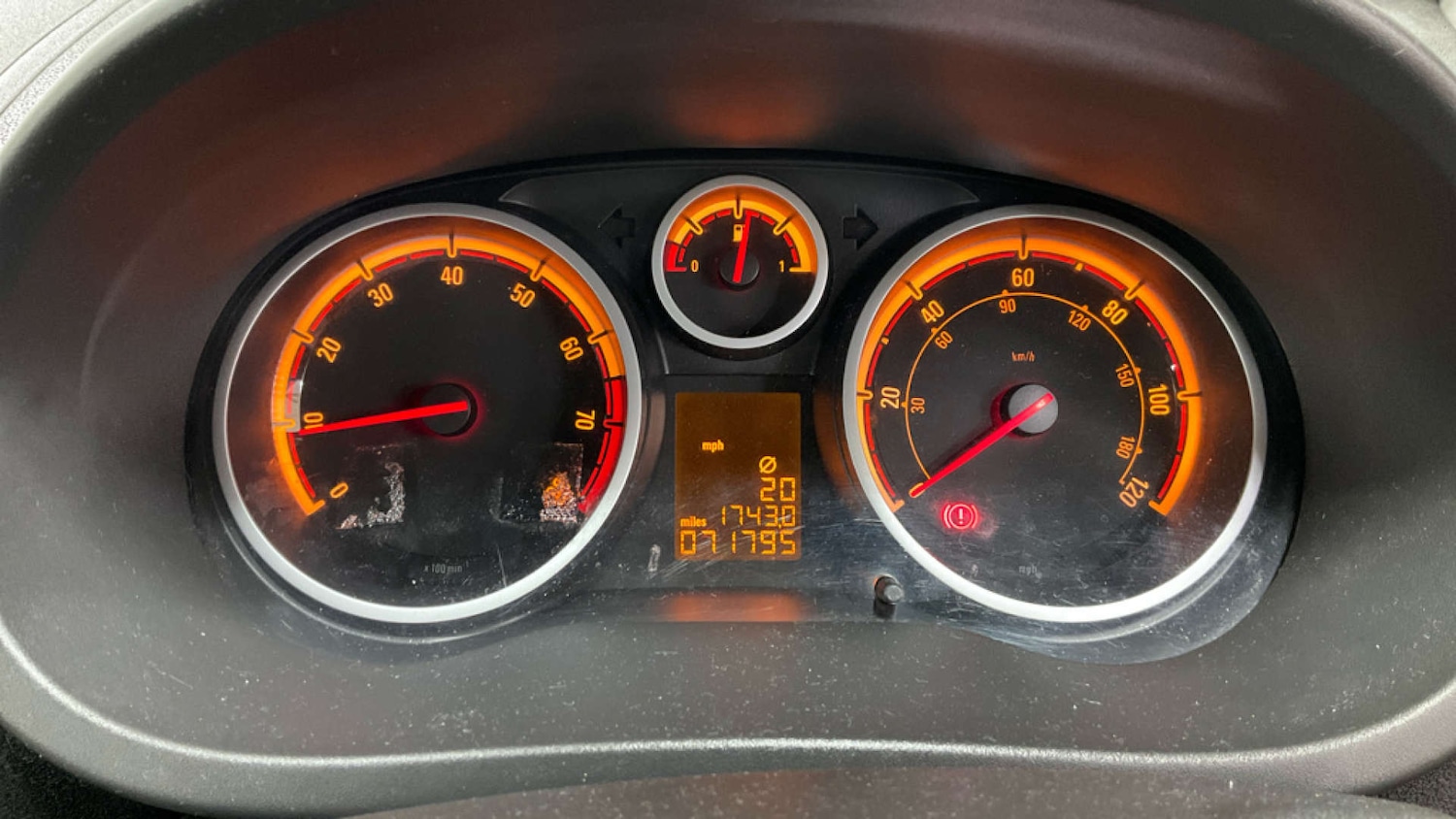 Used Vauxhall Corsa 2011 for sale - 76495886: Photo 9