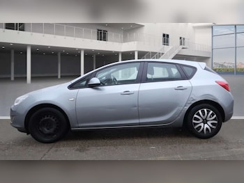 Used Vauxhall Astra 2012 for sale - 76980060: Photo