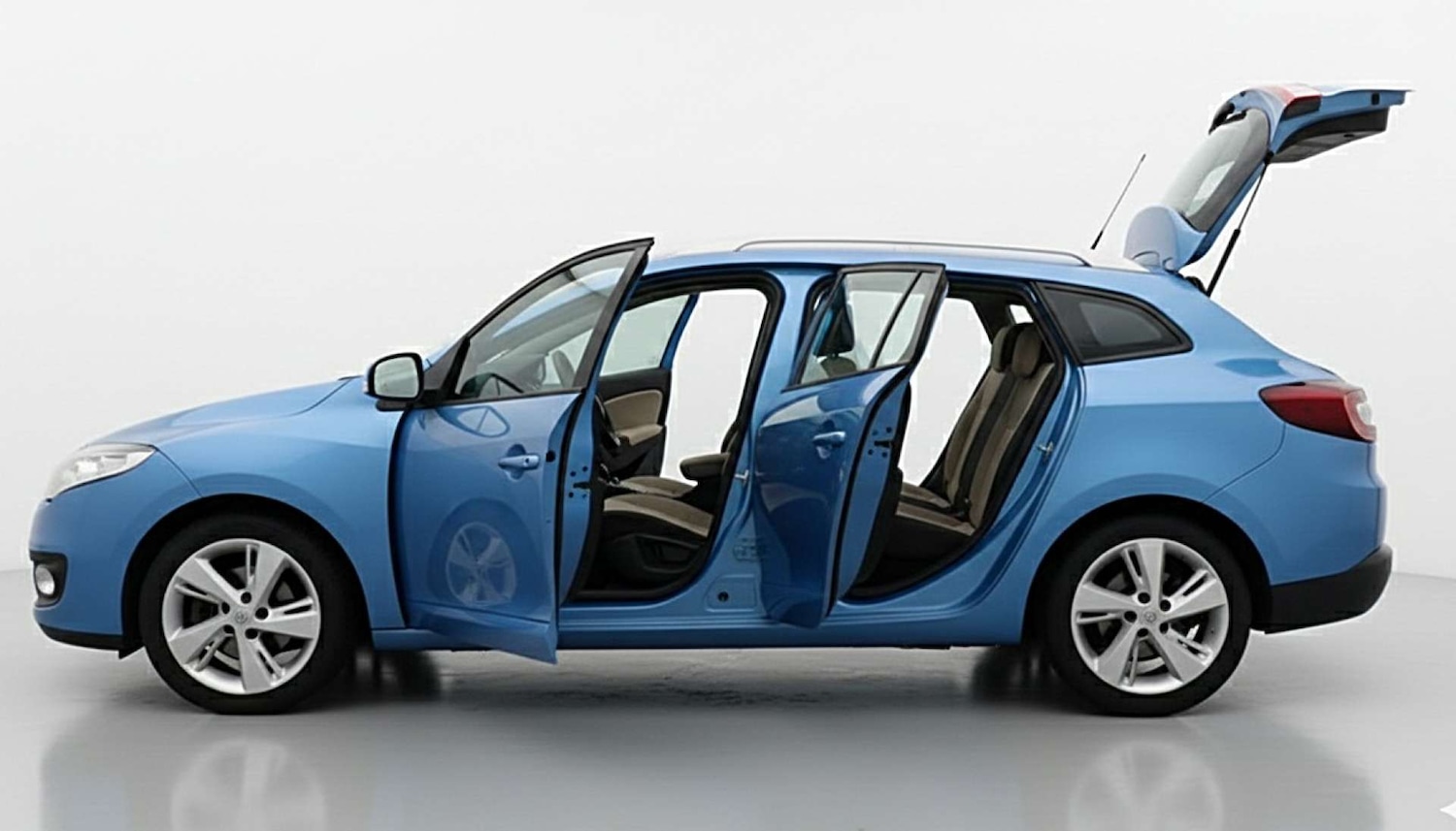 Used Renault Megane 2013 for sale - 77022676: Photo 4