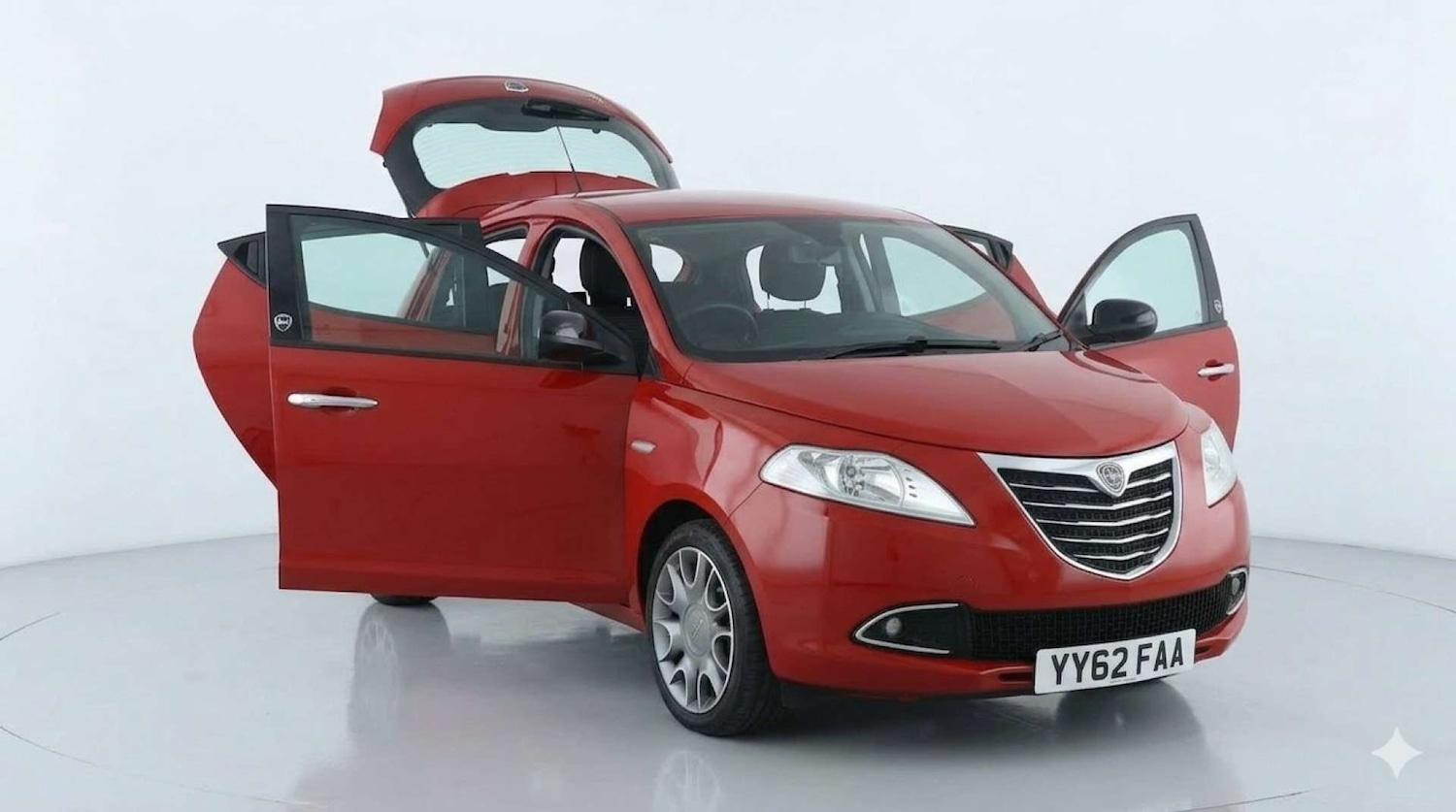 Used Chrysler Ypsilon 2012 for sale - 77830704: Photo 2