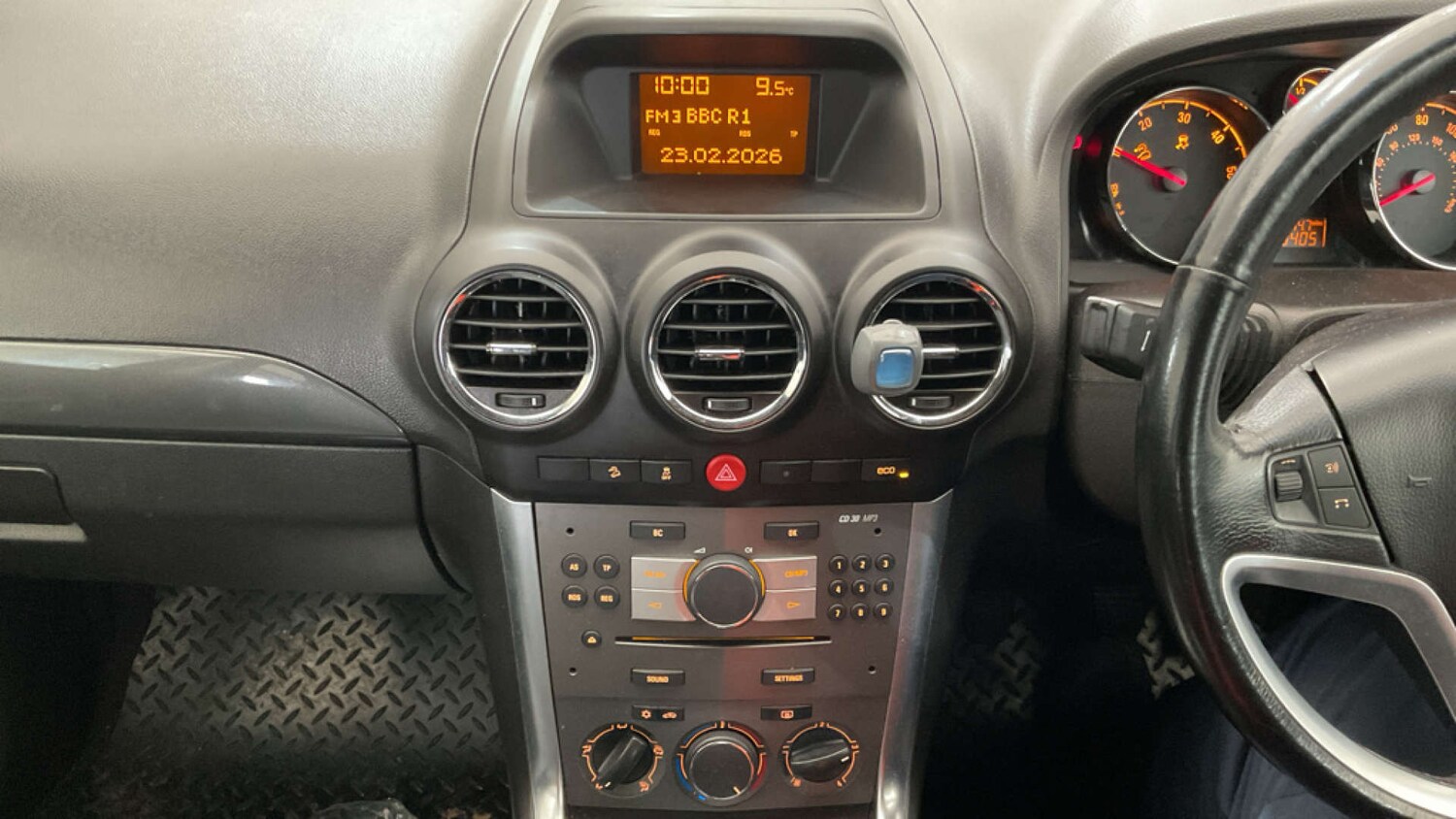 Used Vauxhall Antara 2012 for sale - 77676589: Photo 8