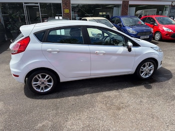 Used Ford Fiesta 2015 for sale - 78858877: Photo