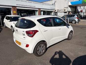 Used Hyundai i10 2014 for sale - 79444526: Photo