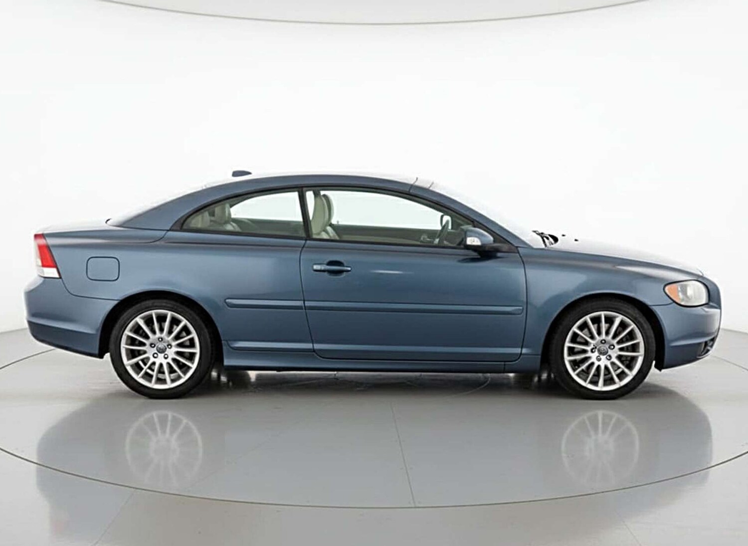 Used Volvo C70 2007 for sale - 77484933: Photo 11