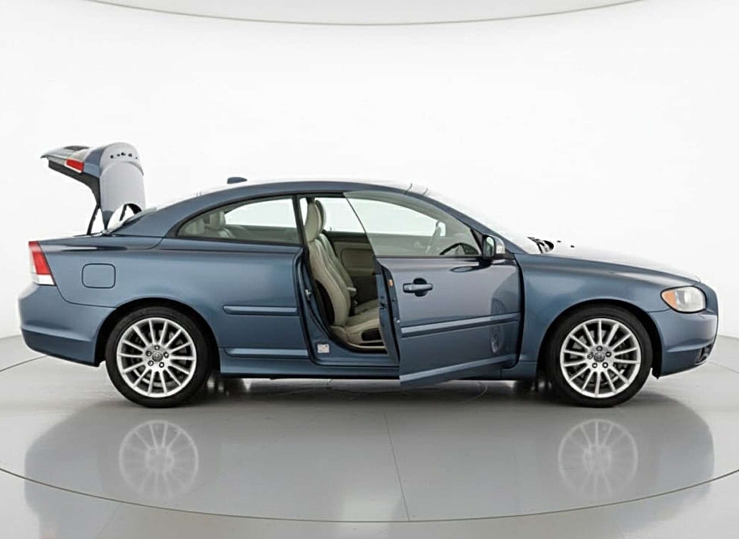 Used Volvo C70 2007 for sale - 77484933: Photo 4