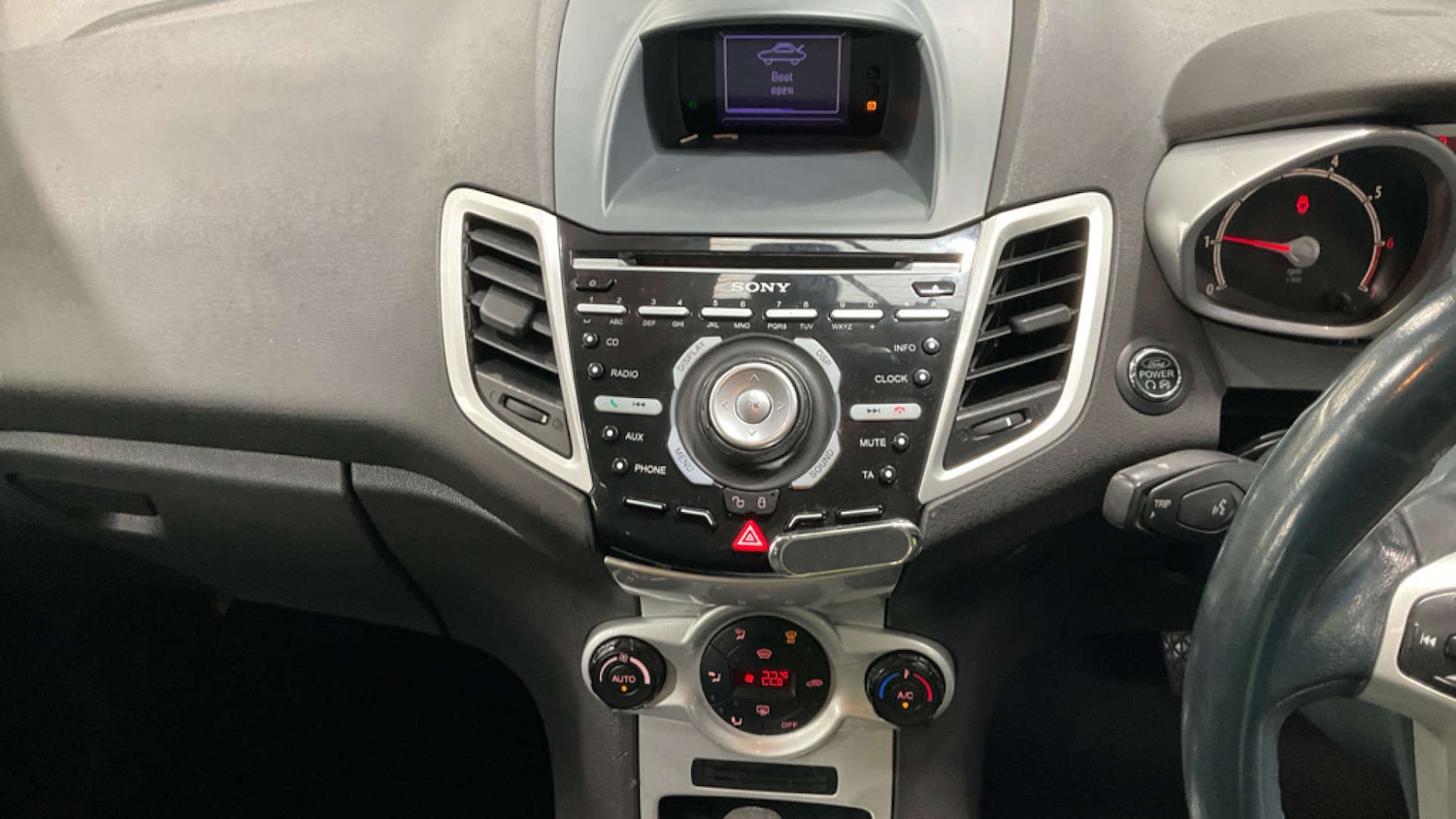 Used Ford Fiesta 2011 for sale - 77262805: Photo 10