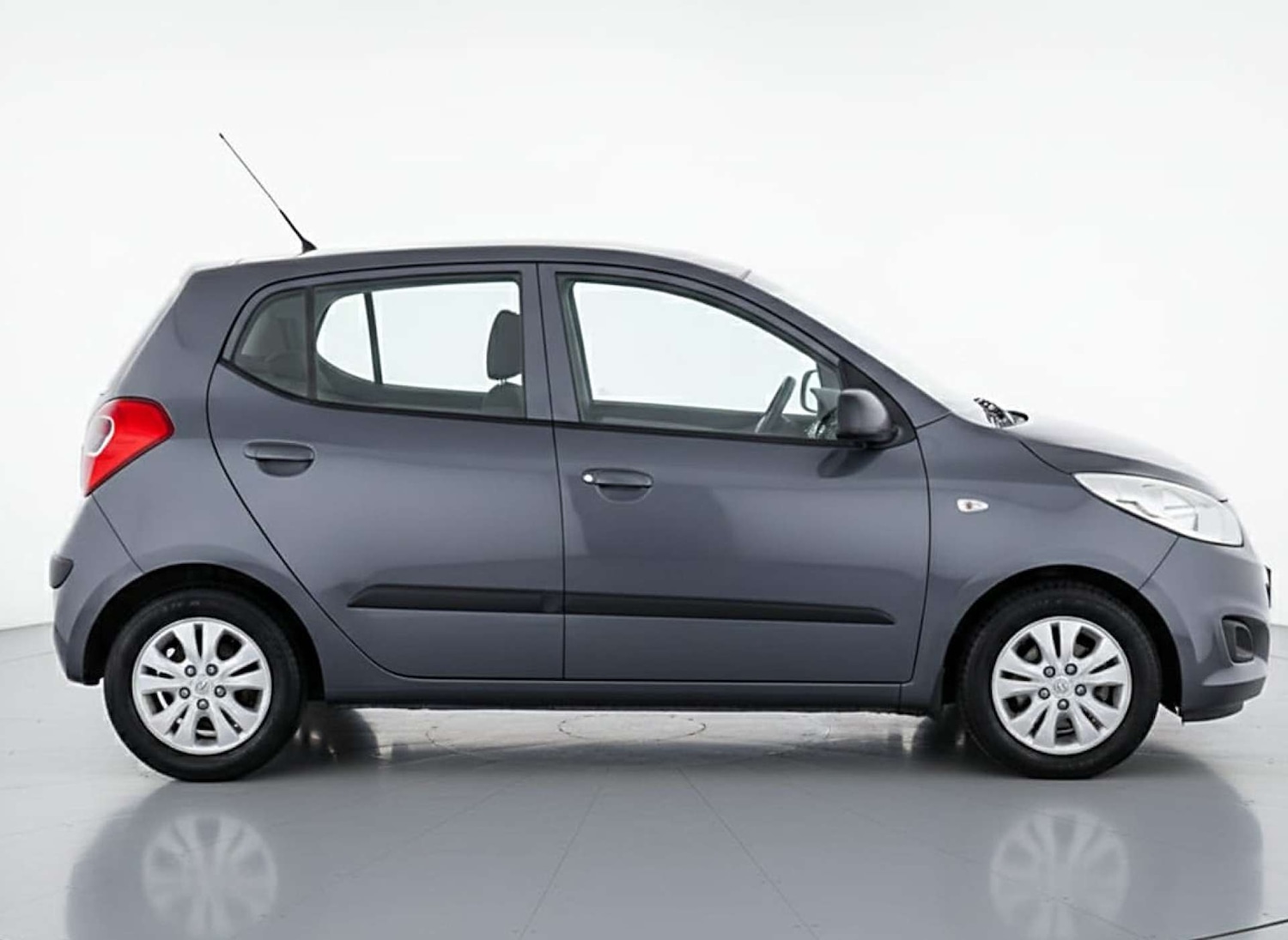 Used Hyundai i10 2011 for sale - 77314243: Photo 12