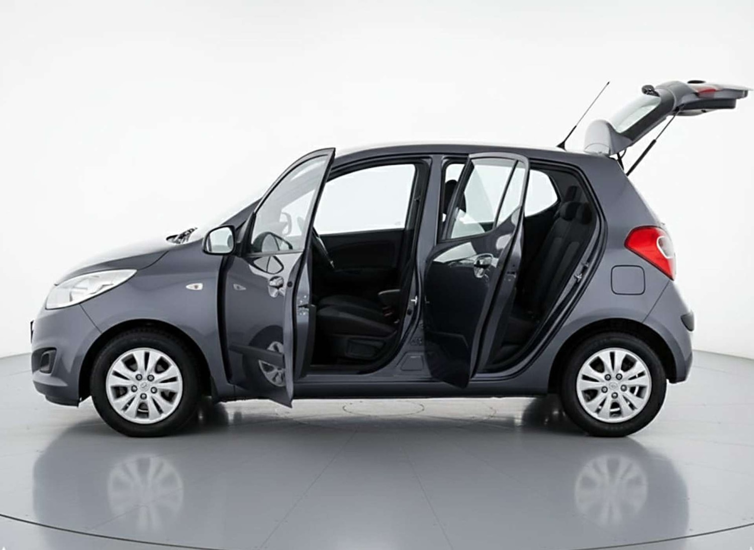 Used Hyundai i10 2011 for sale - 77314243: Photo 7