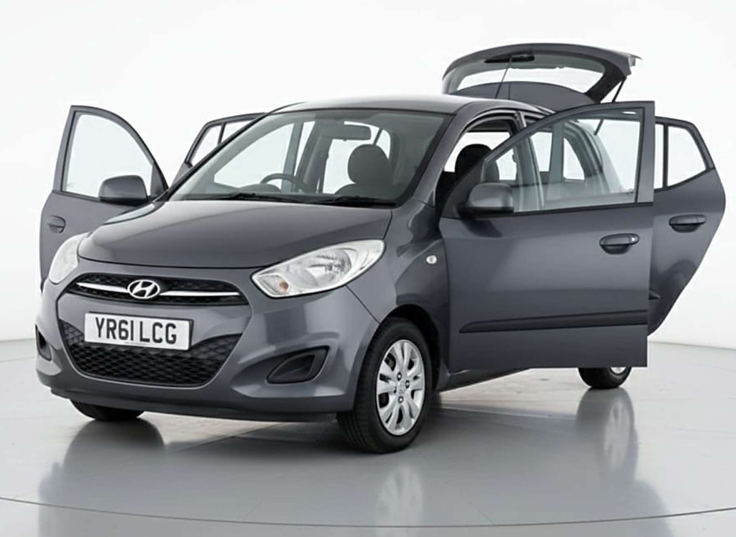 Used Hyundai i10 2011 for sale - 77314243: Photo 8