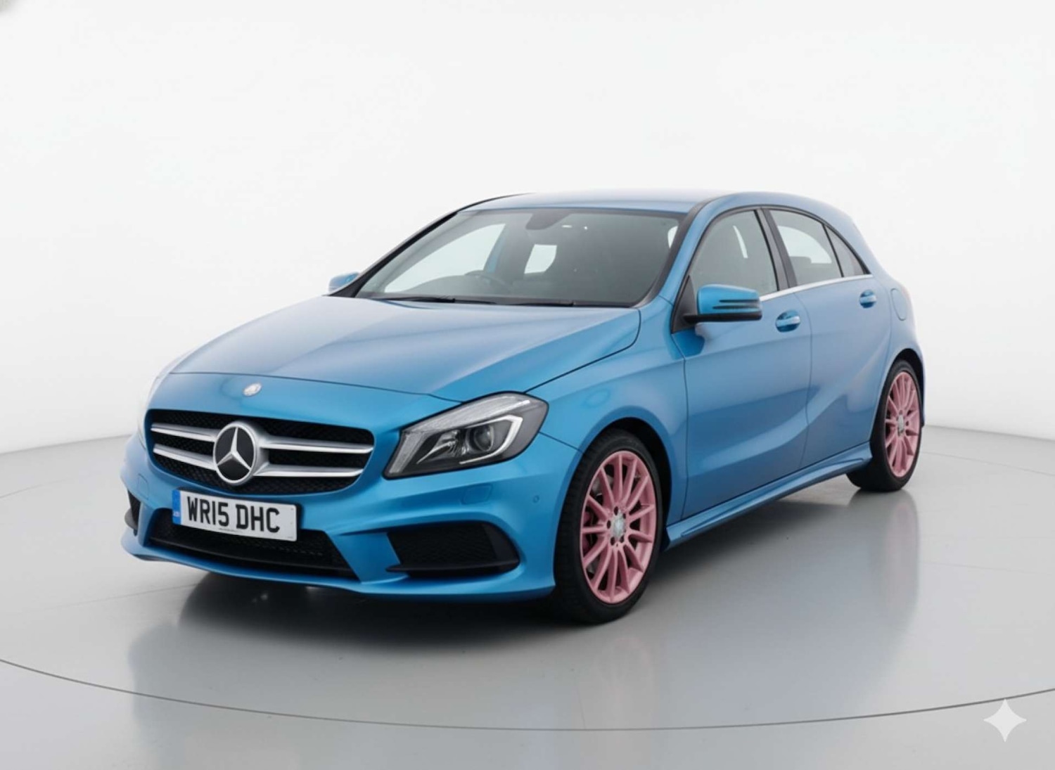 Used Mercedes-Benz A-Class 2015 for sale - 76525855: Photo 3