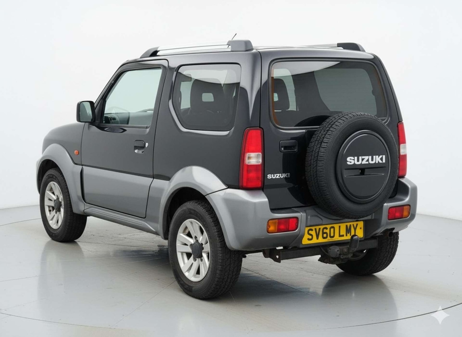 Used Suzuki Jimny 2010 for sale - 76526165: Photo 4