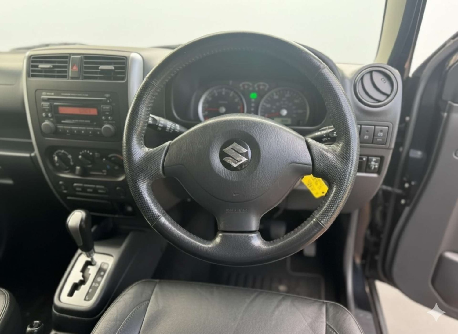 Used Suzuki Jimny 2010 for sale - 76526165: Photo 40