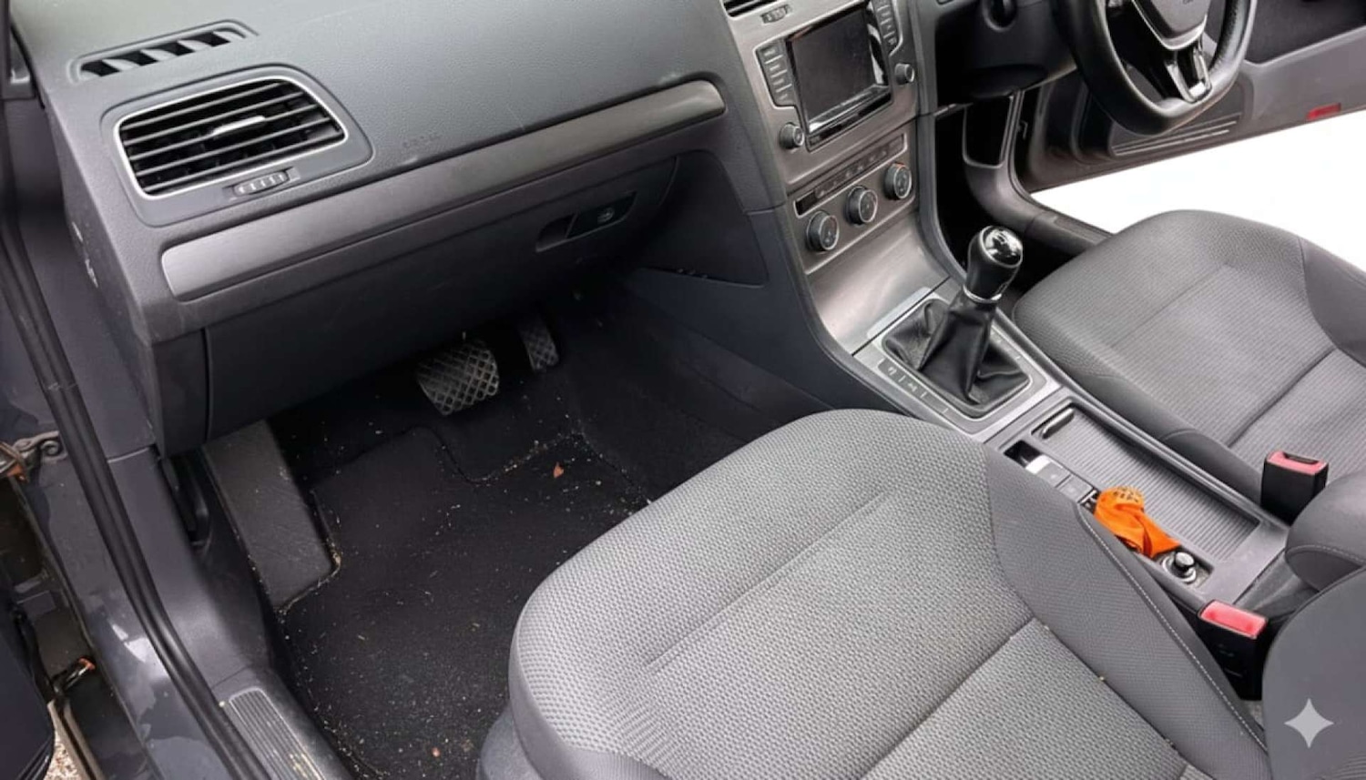 Used Volkswagen Golf 2013 for sale - 77484932: Photo 21