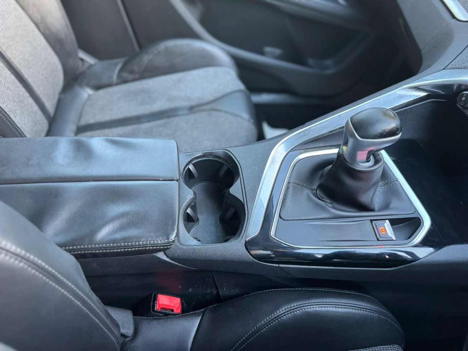 Used Peugeot 5008 2017 for sale - 76265227: Photo 27