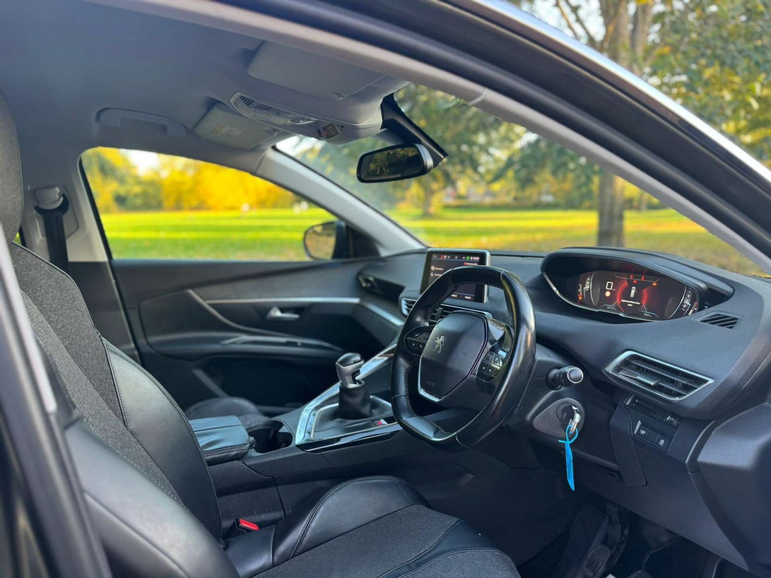 Used Peugeot 5008 2017 for sale - 76265227: Photo 30