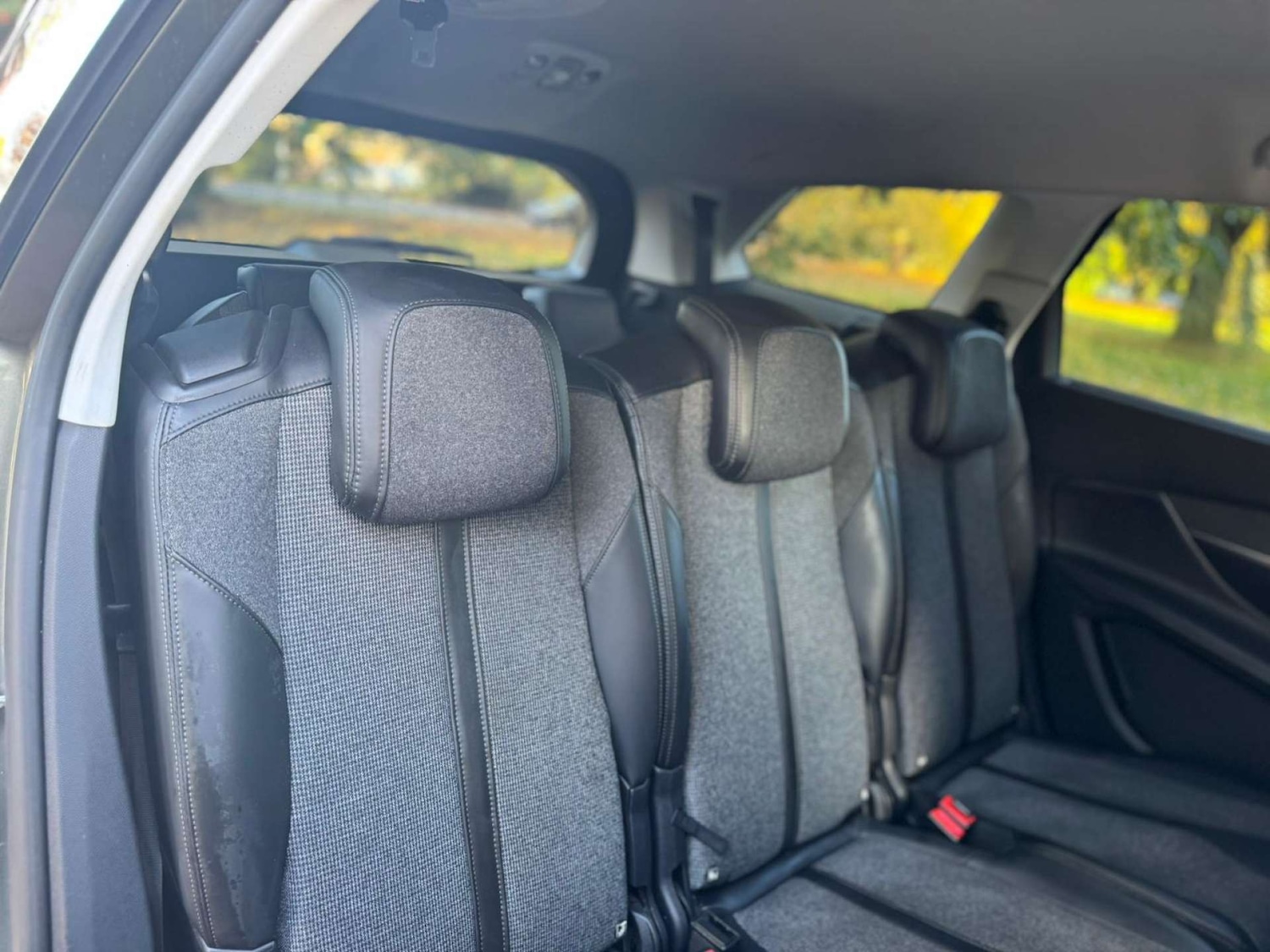 Used Peugeot 5008 2017 for sale - 76265227: Photo 35