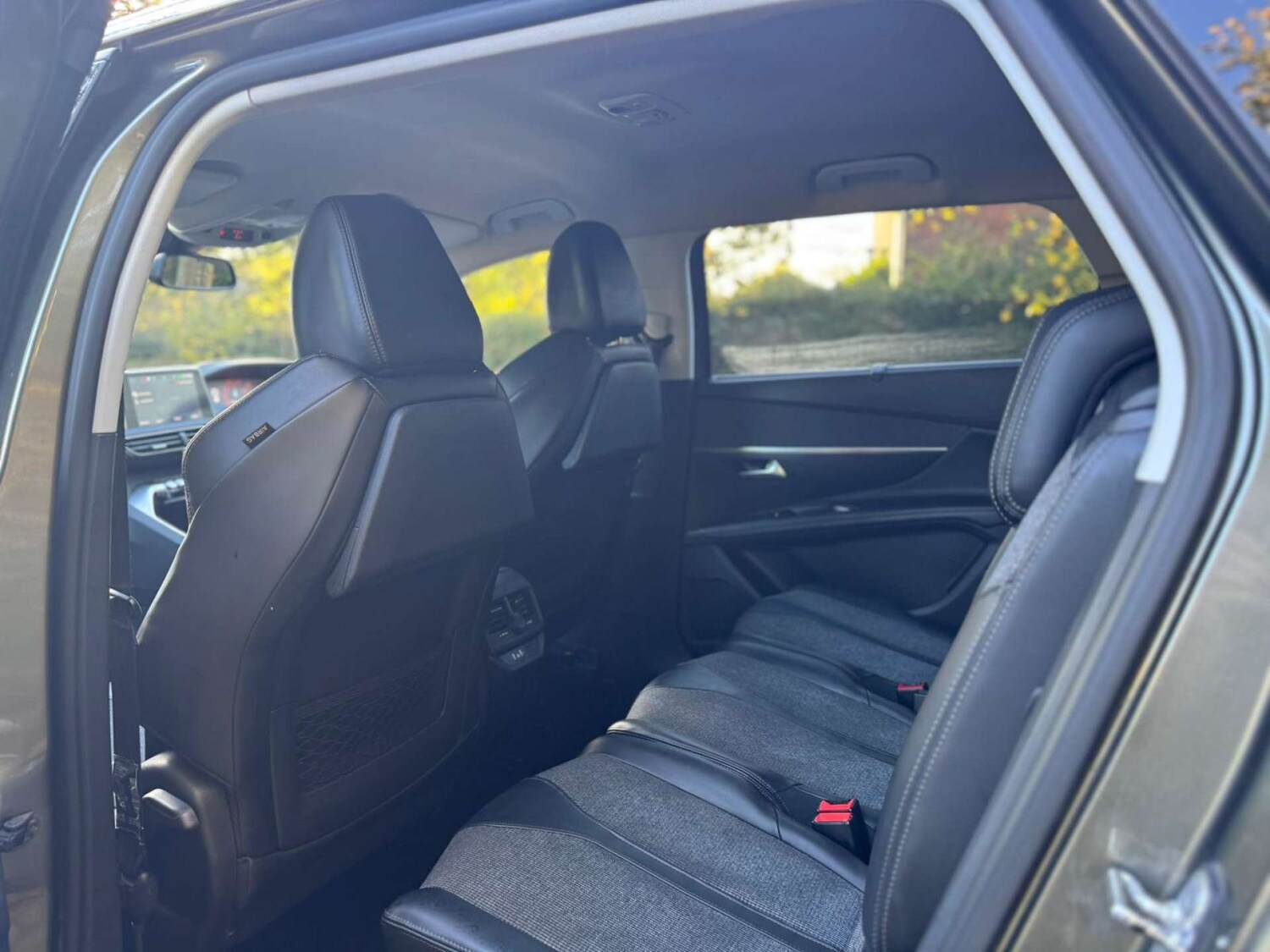 Used Peugeot 5008 2017 for sale - 76265227: Photo 38