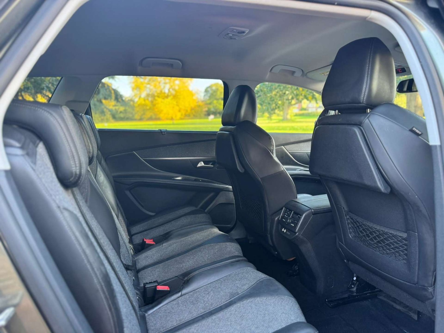 Used Peugeot 5008 2017 for sale - 76265227: Photo 39