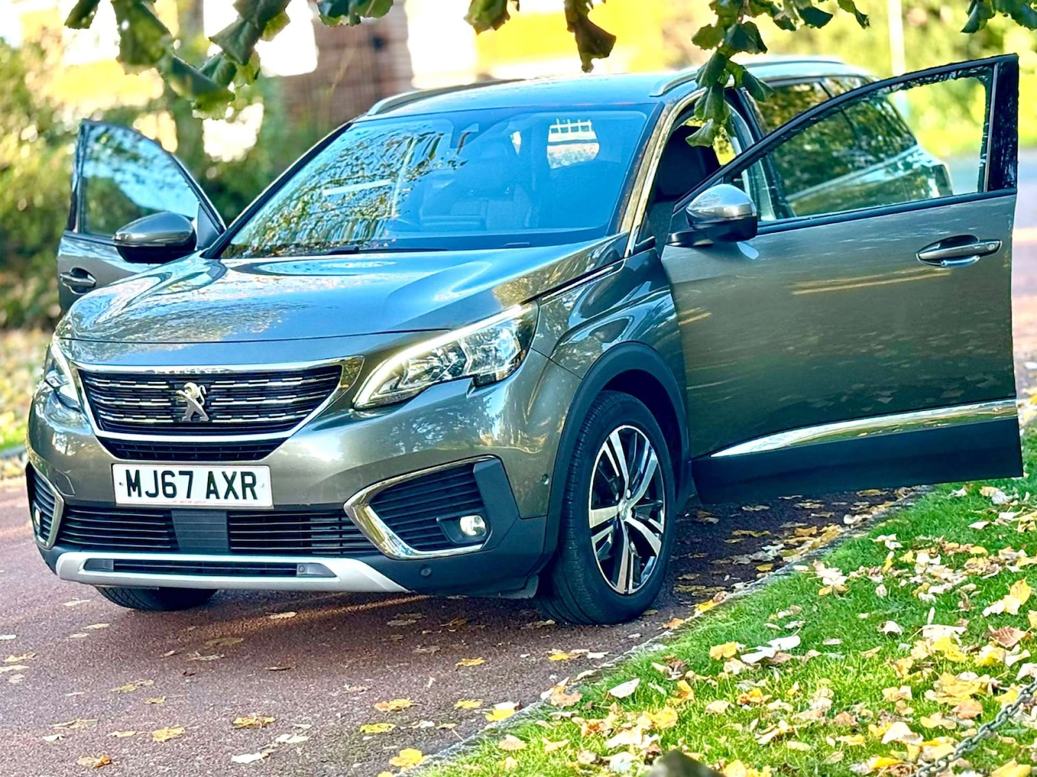 Used Peugeot 5008 2017 for sale - 76265227: Photo 4
