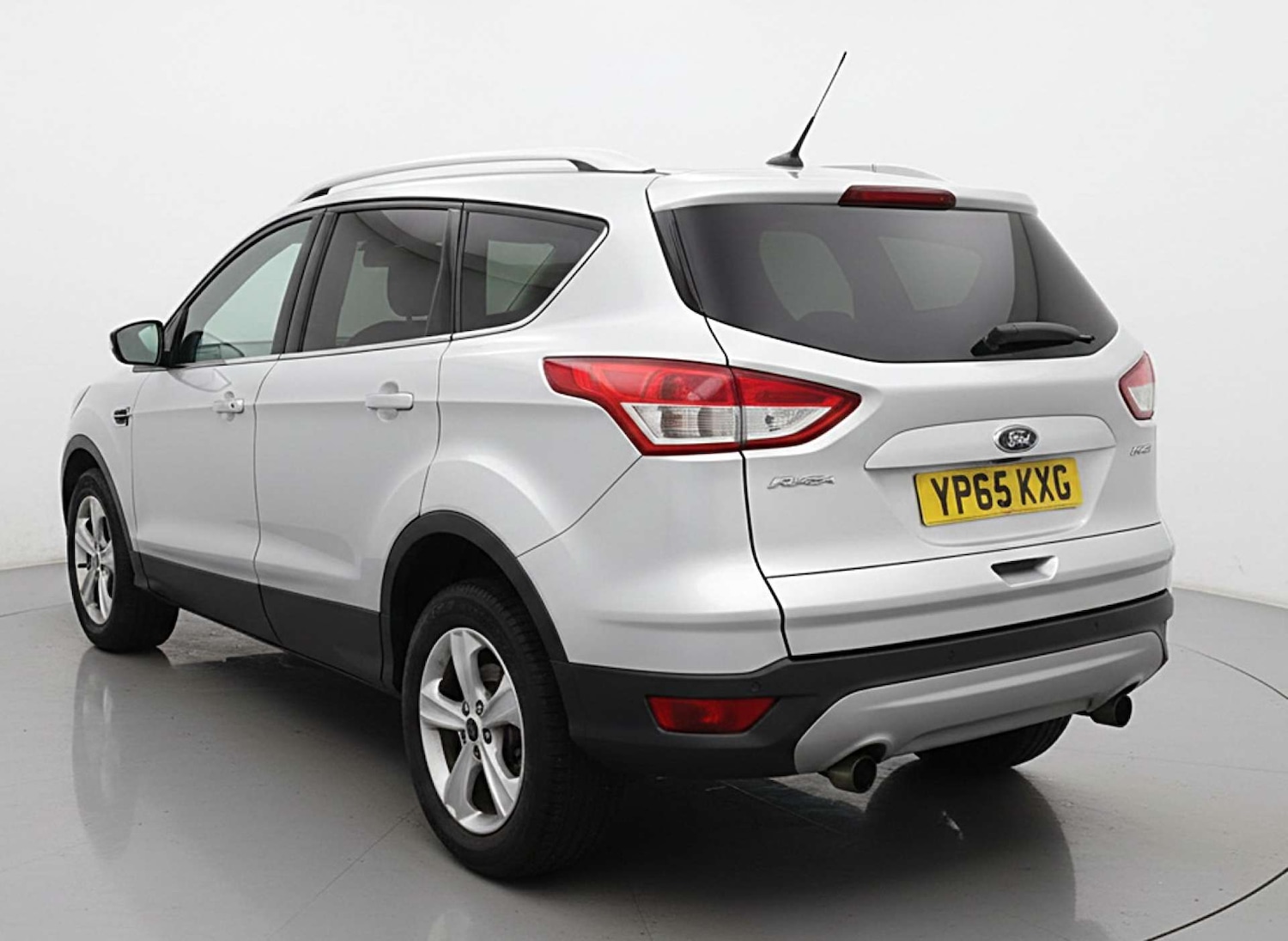 Used Ford Kuga 2015 for sale - 77535003: Photo 4