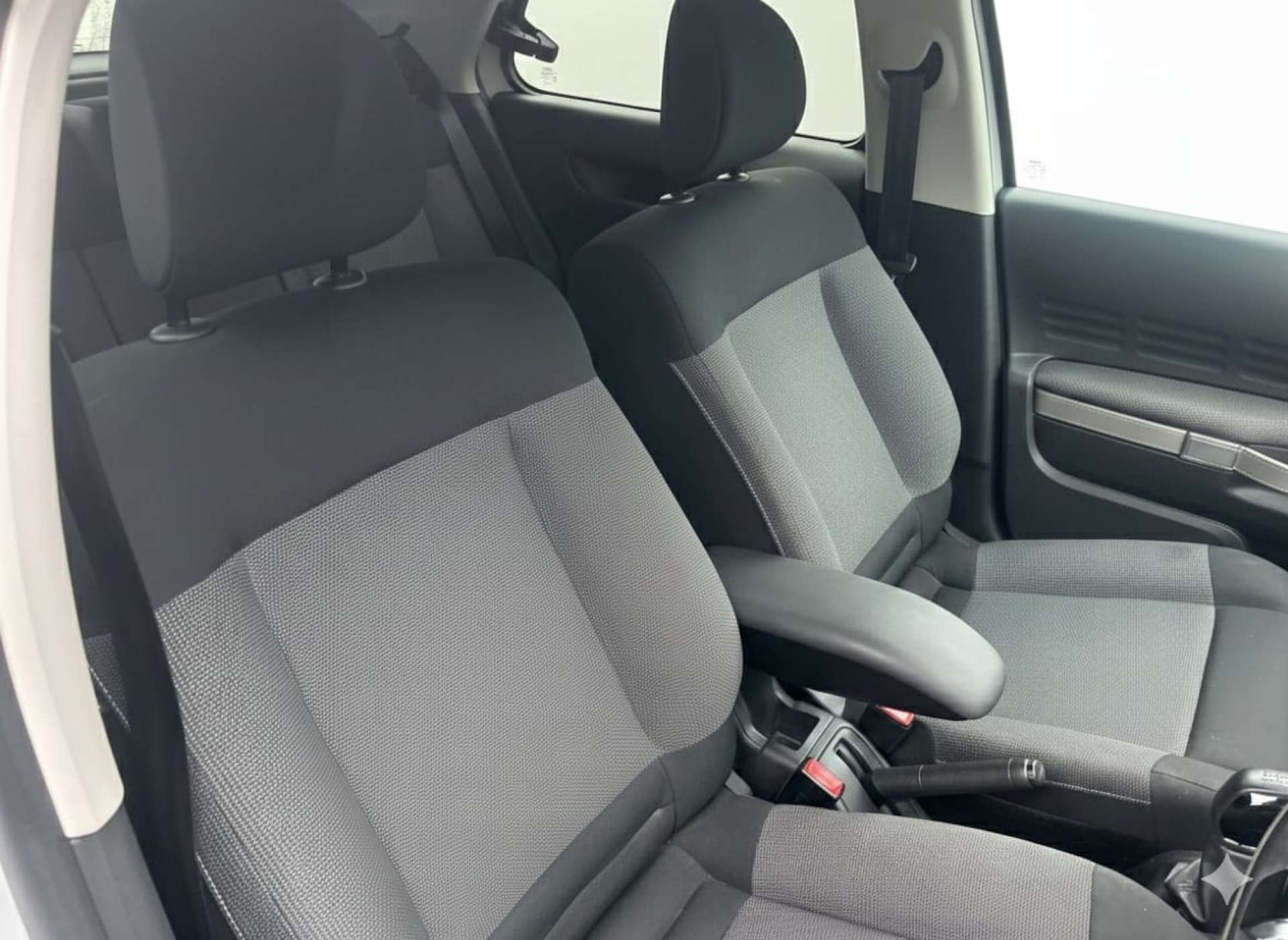 Used Citroen C4 Cactus 2017 for sale - 77452442: Photo 8