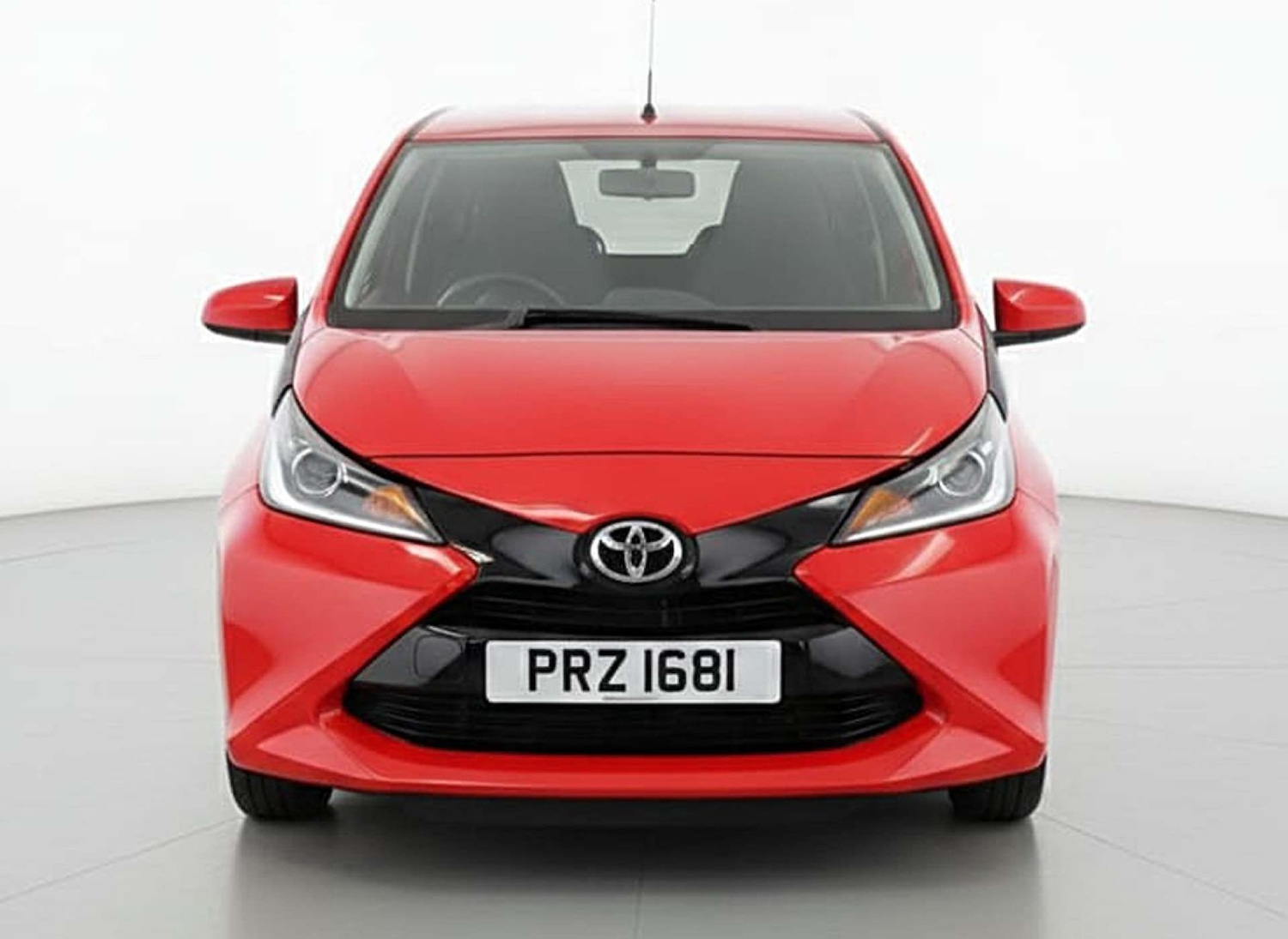 Used Toyota AYGO 2019 for sale - 77575821: Photo 2