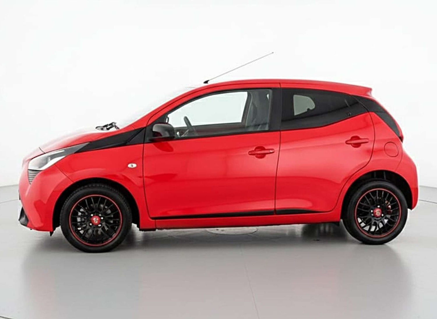 Used Toyota AYGO 2019 for sale - 77575821: Photo 6