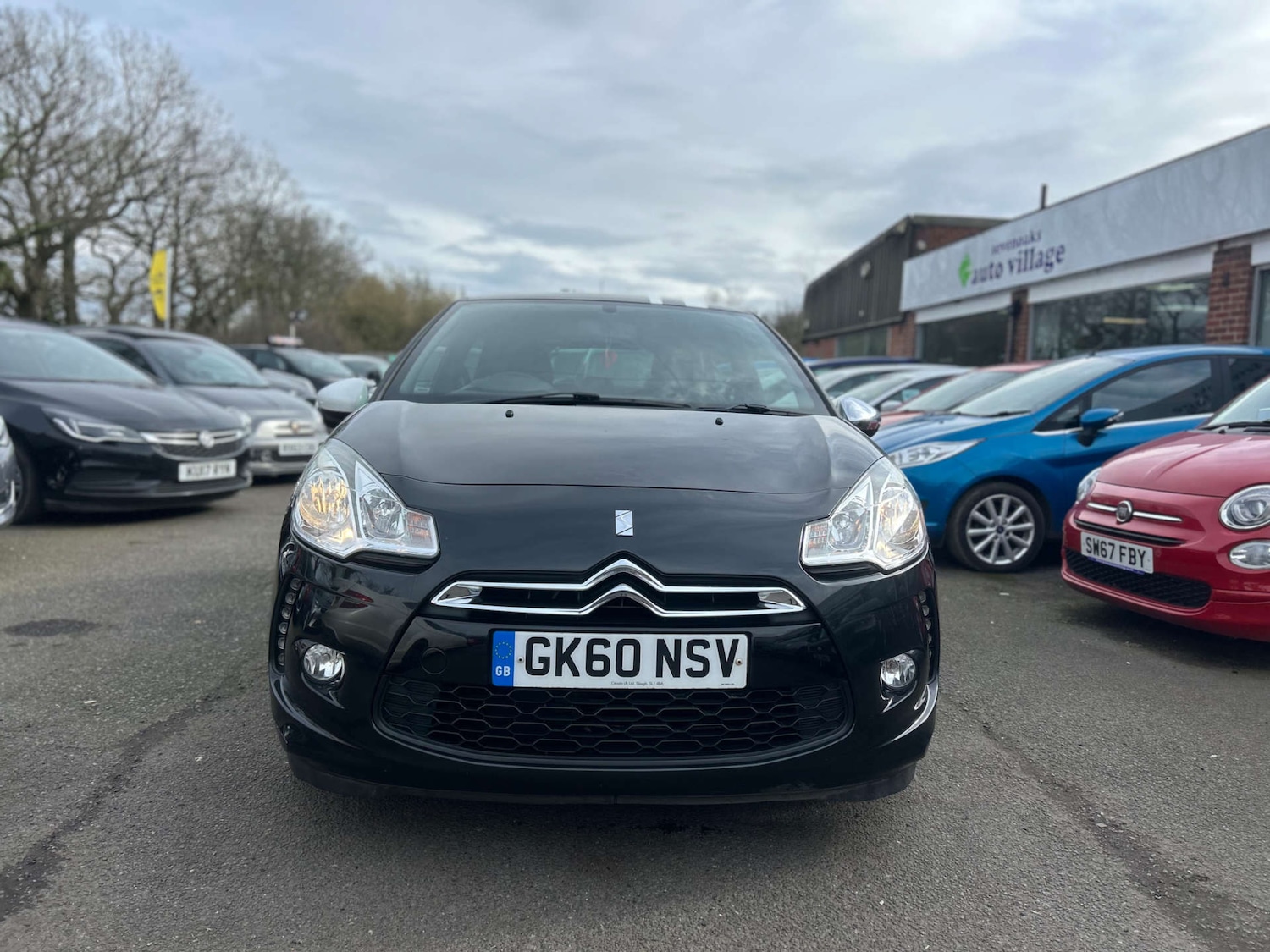 Used Citroen DS3 2010 for sale - 77818755: Photo 2